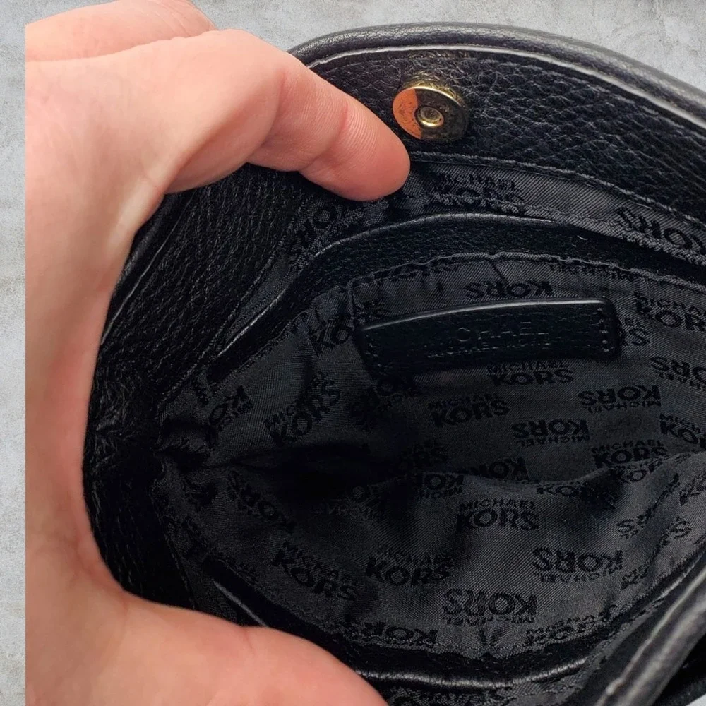 Michael Kors Fulton Black Pebbled Leather Crossbody Bag Gold MK Logo‎ Small